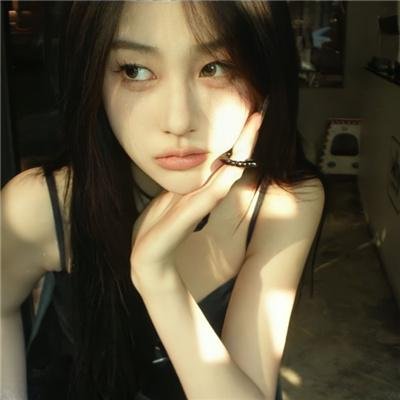 怪物少女妮莫娜